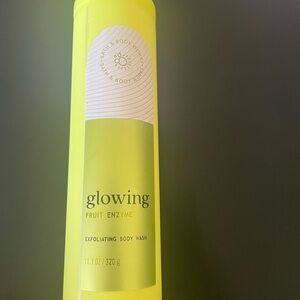 Glowing Fruit Enzyme Body Wash